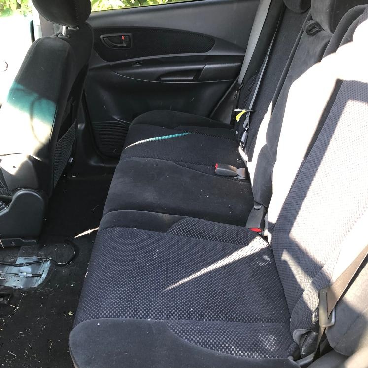 hyundai tucson interiér - sedadla - 9