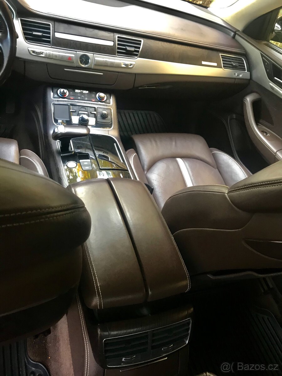 Audi A8 3.0tdi hybrid model 2013 Desing selection interiér - 9