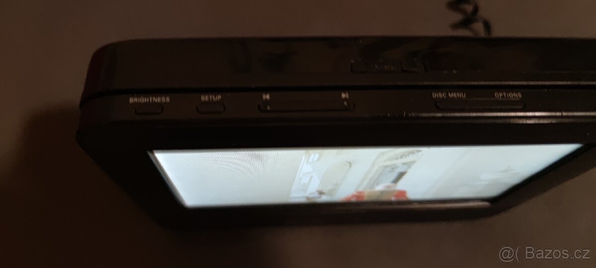 Přenosný DVD přehrávač Zn Philips model:PD7042/12 - 9