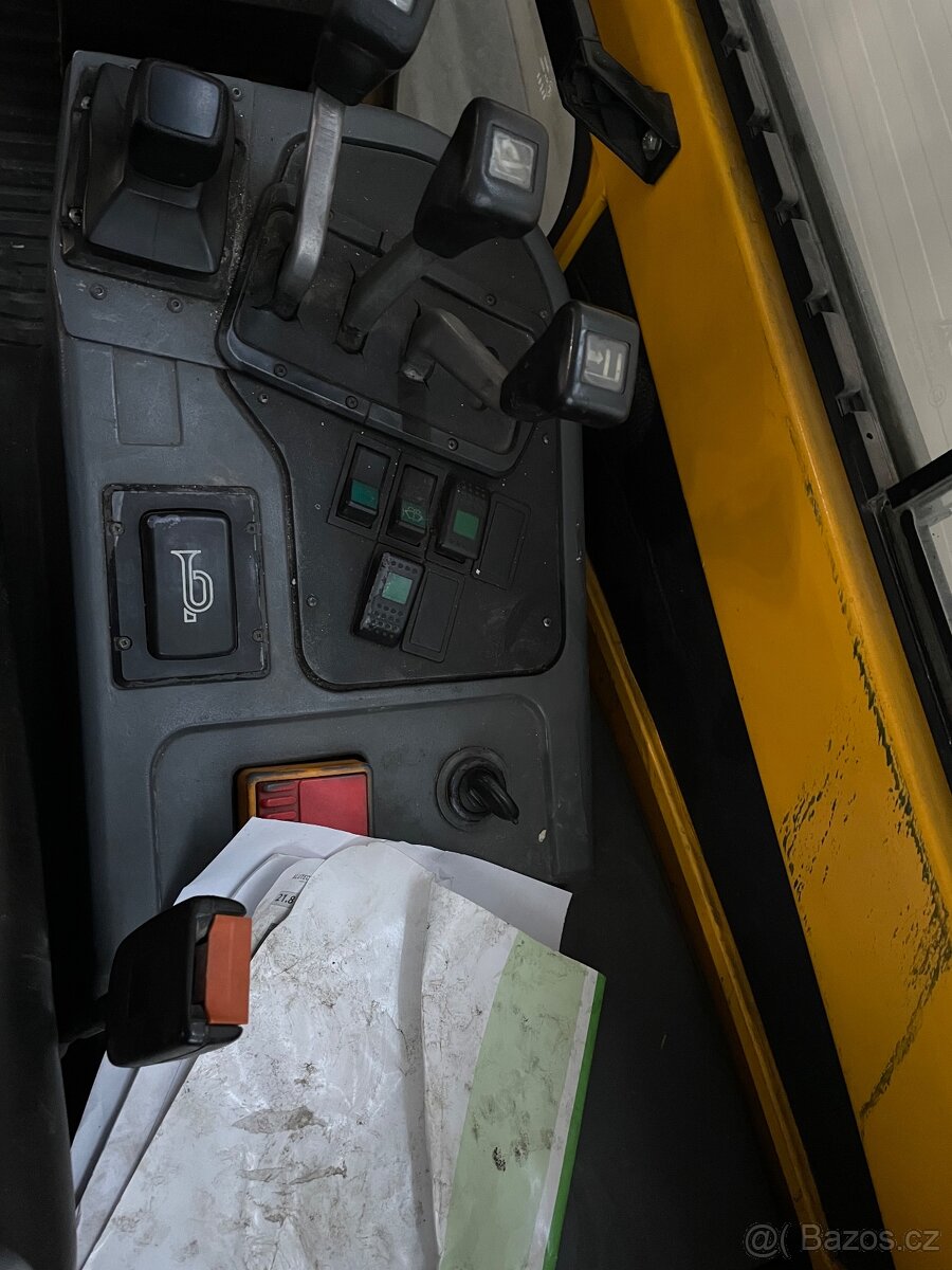 VZV JUNGHEINRICH TFG25 BK plyn - 9