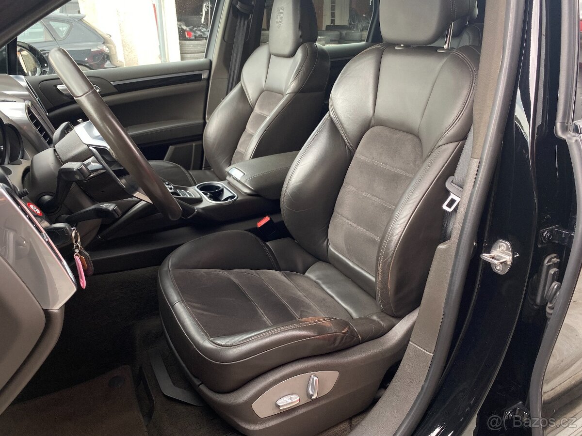Porsche Cayenne Diesel PLATINUM - 2018, 1. majitel - 9