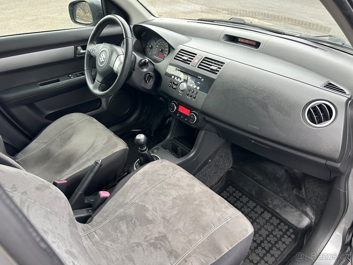 Suzuki Swift 1.3i 2007 - 9