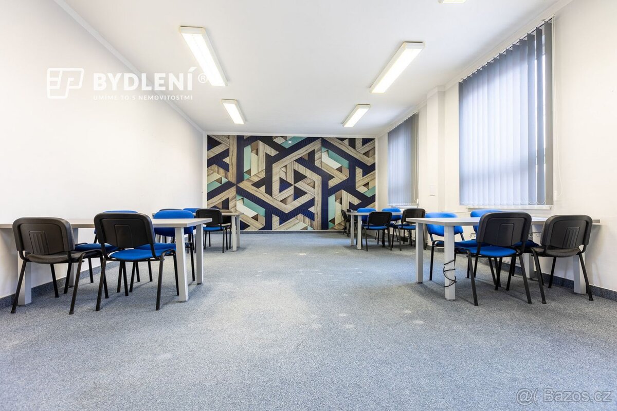 Pronájem komerčního prostoru 153 m, Teplice Modlanská ulice - 9