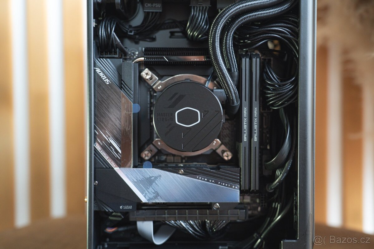 NOVÝ HERNÍ PC - i7-12700KF / 32GB RAM / 2TB SSD / RTX 4080S - 9