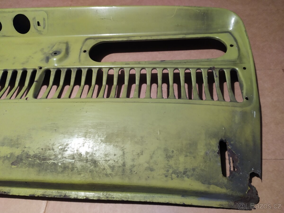 Zadní čelo Škoda 100 - 9