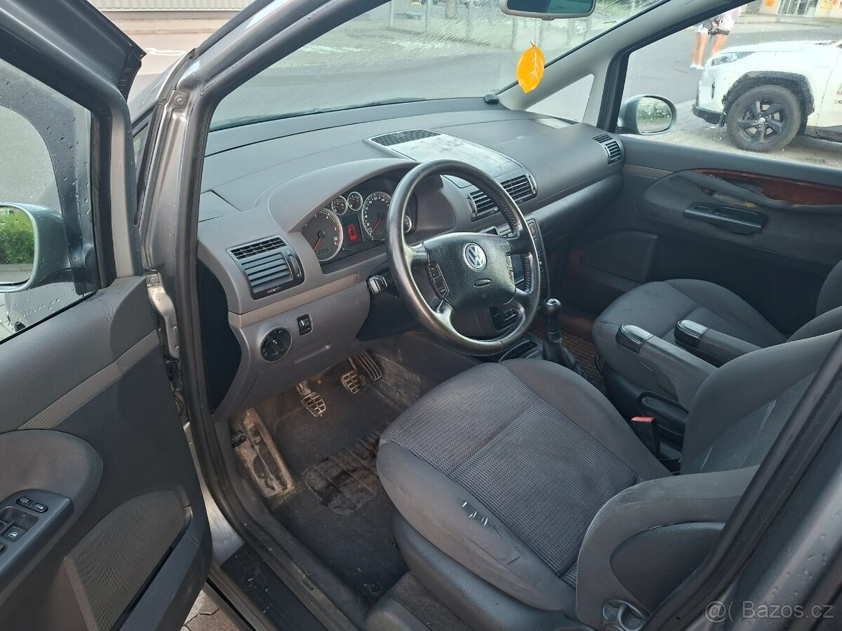 VW Sharan 1.9 TDI - 9