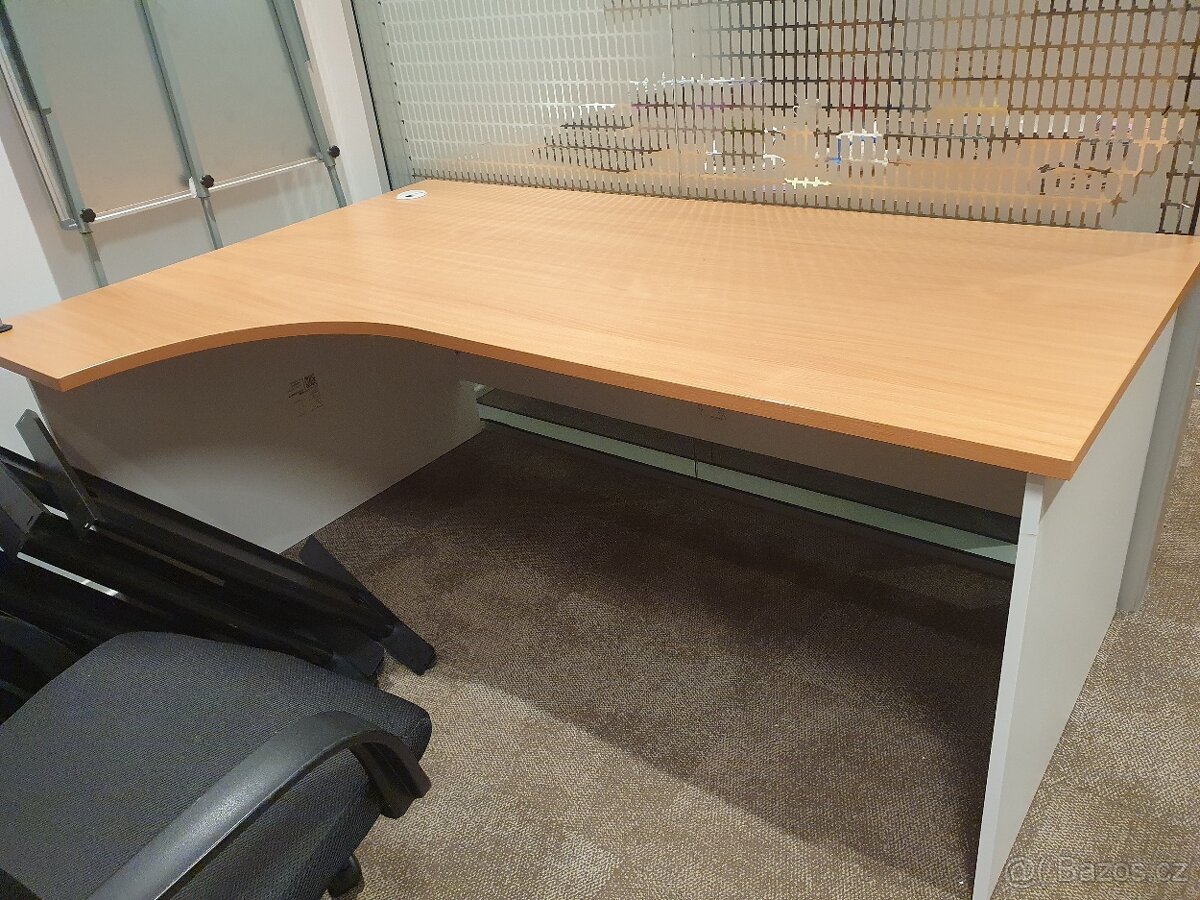 Kancelářský nábytek - 9