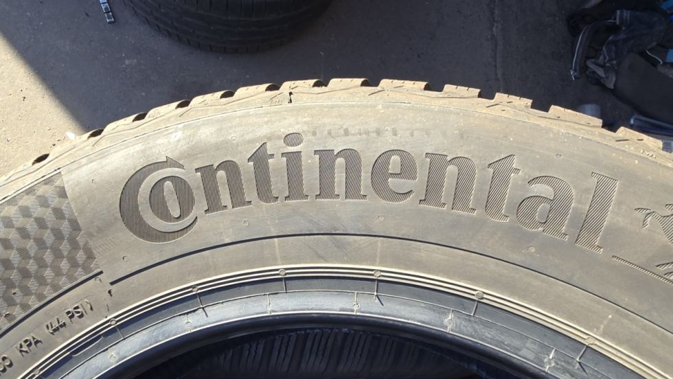 Zimní pneu 195/65/15 Continental - 9