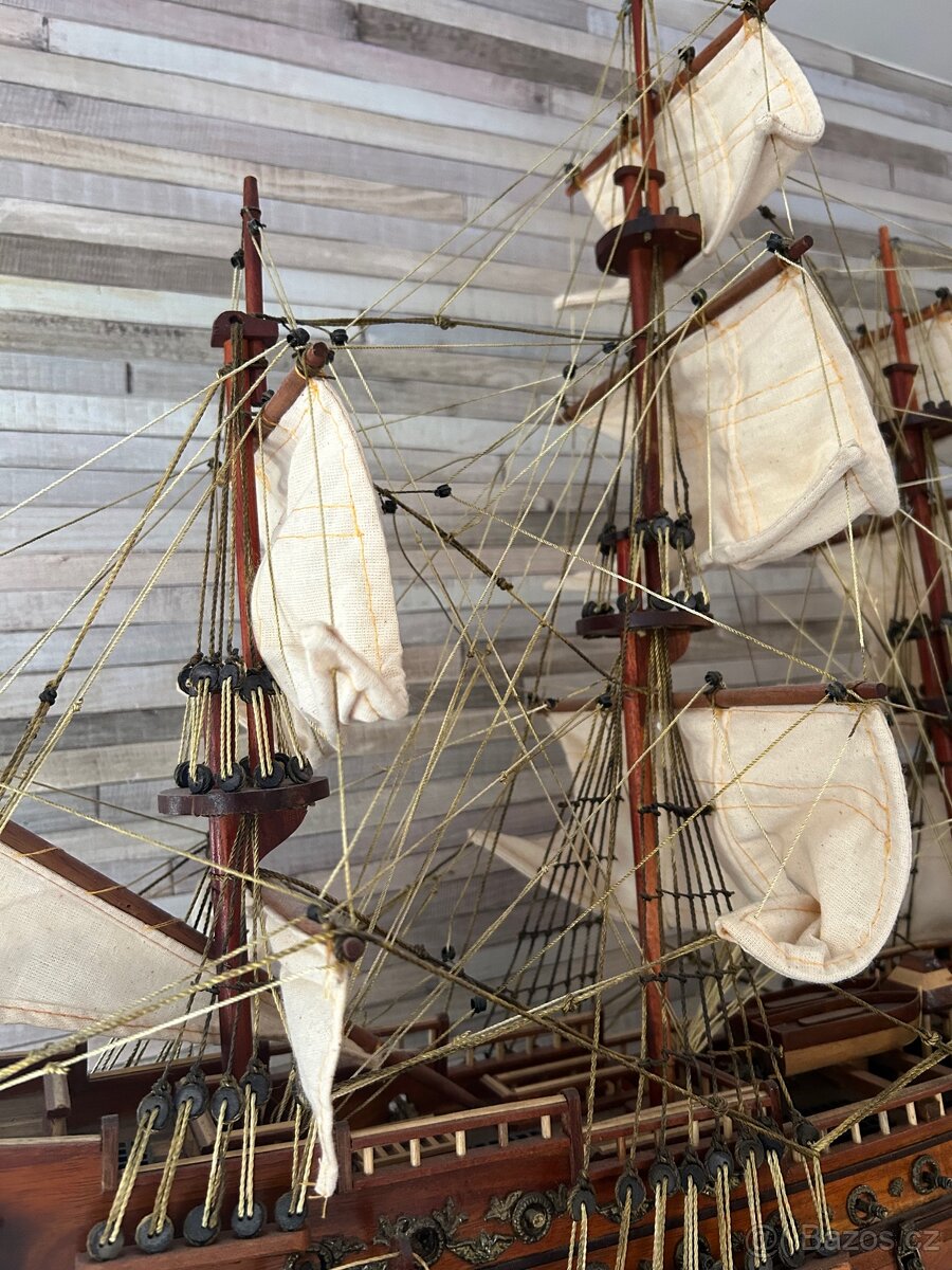 luxusní dekorativní dřevěný model válečné lodi - 9