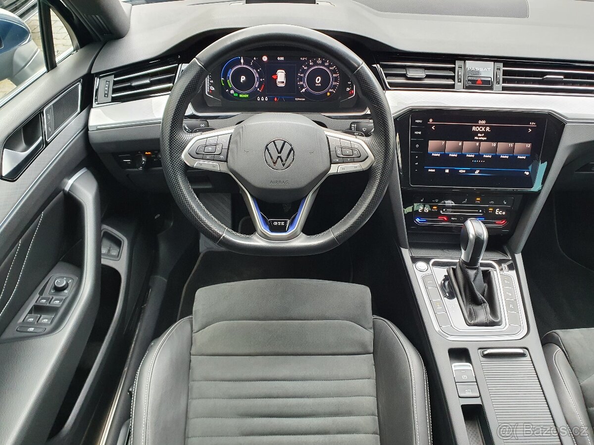 VW Passat B8 GTE Variant 1.4TSI 160kW DSG - záruka Autodraft - 9