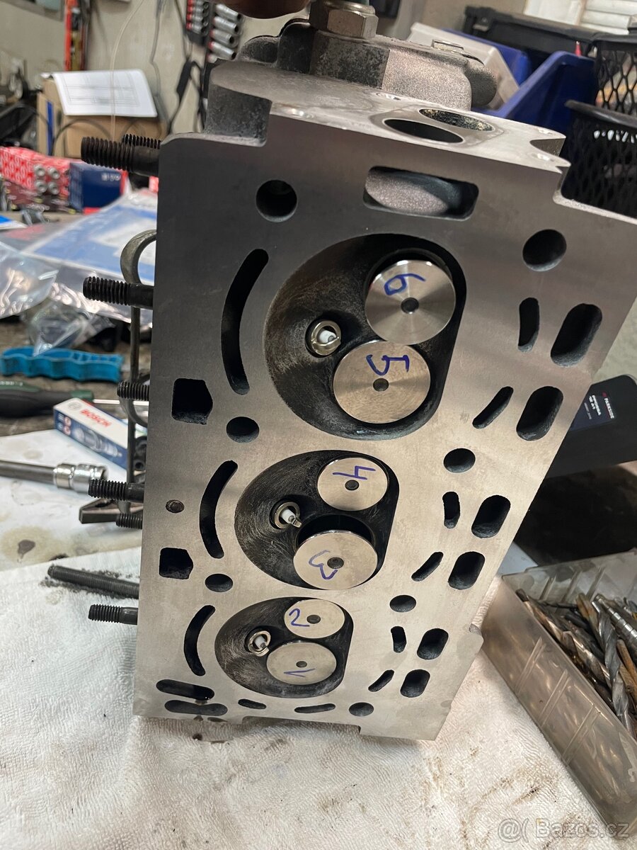 VW Polo 1.2 HTP 40kW - 9