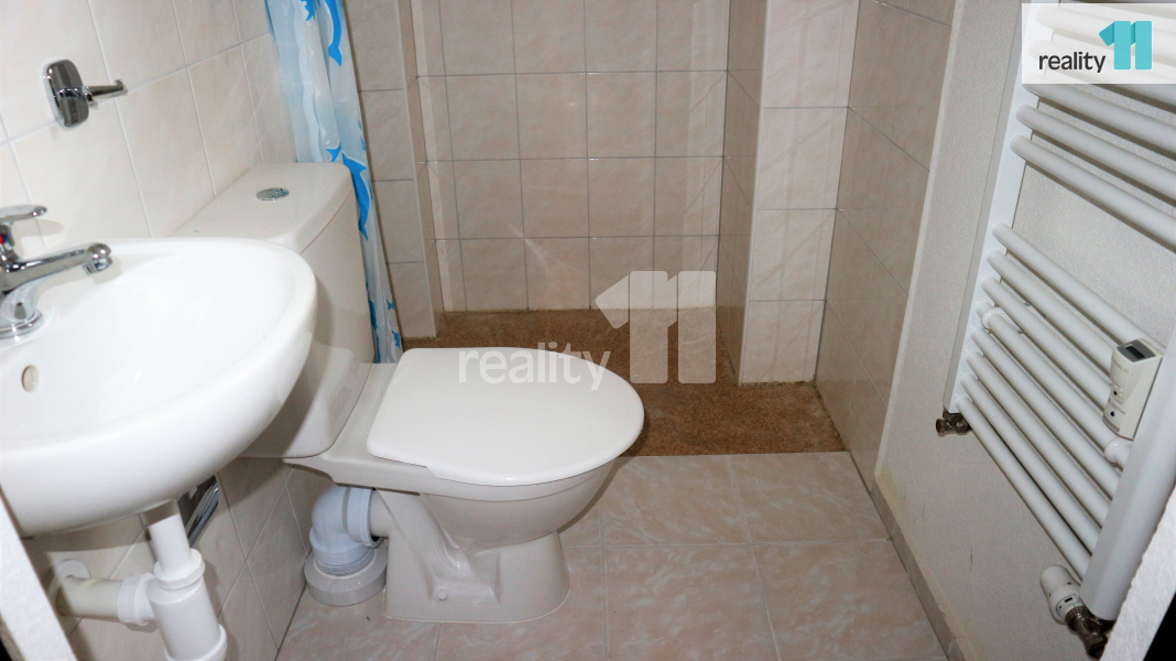 prodej činžovního domu v Ostravě - 9