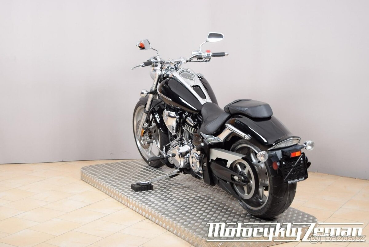Yamaha XV 1900 Raider S 2012 - 9