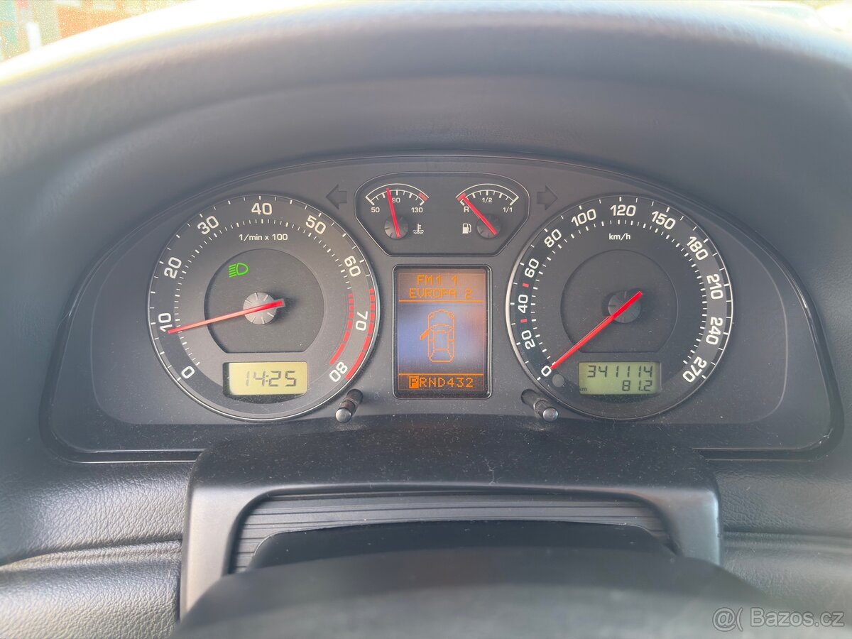 Škoda Superb 2.8 V6 benzín - 9