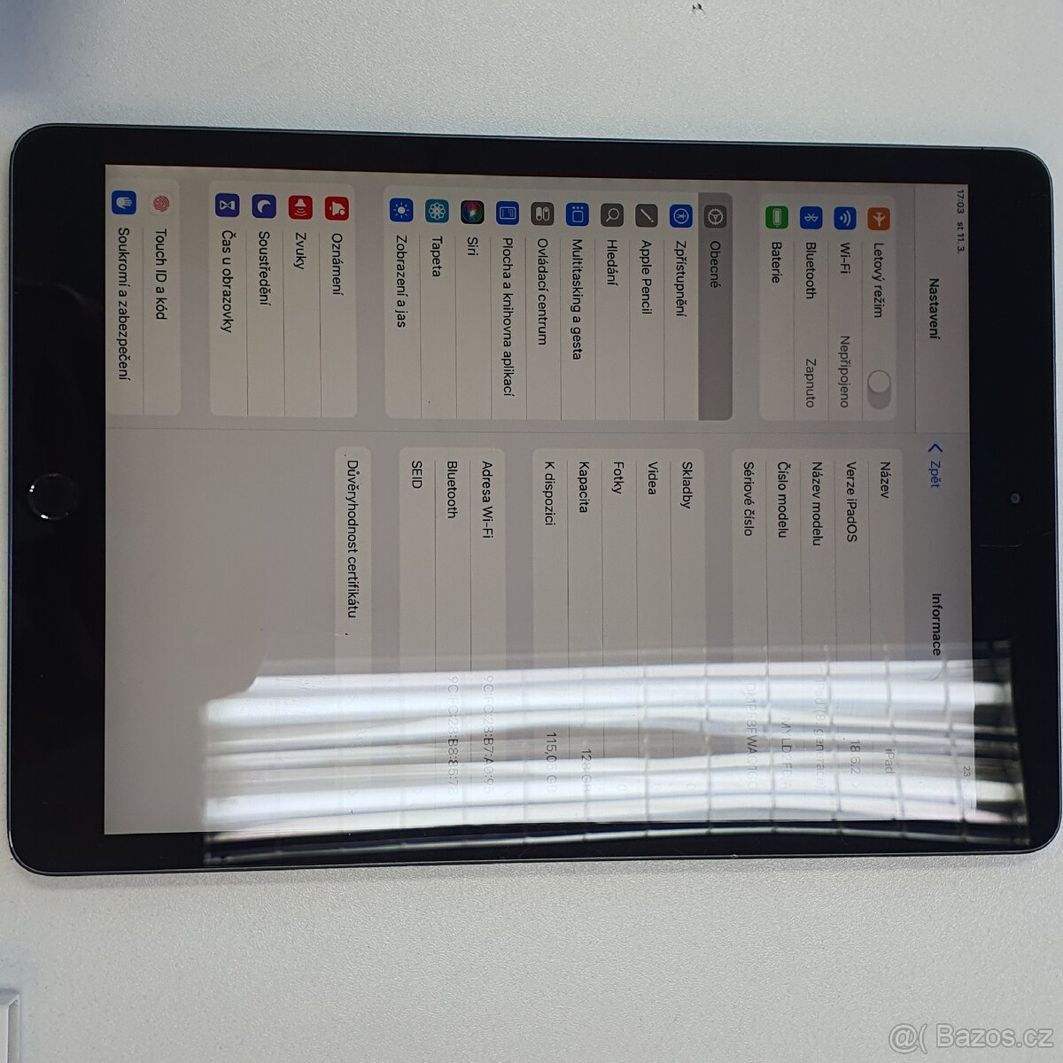 Apple iPad 10.2 (2020) , 128 GB, velmi pěkný - 9