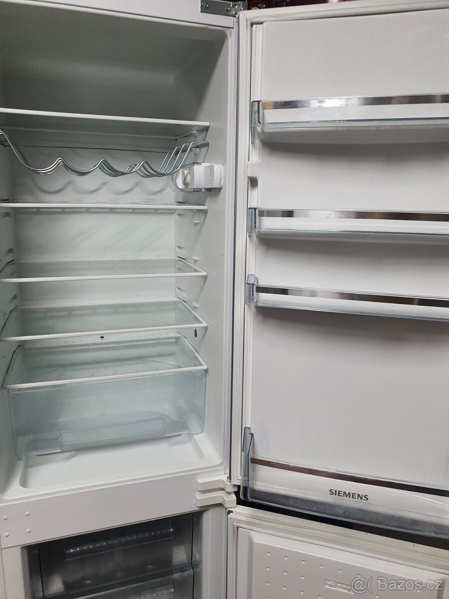 TOP VESTAVNÁ lednice s mrazákem SIEMENS - 9