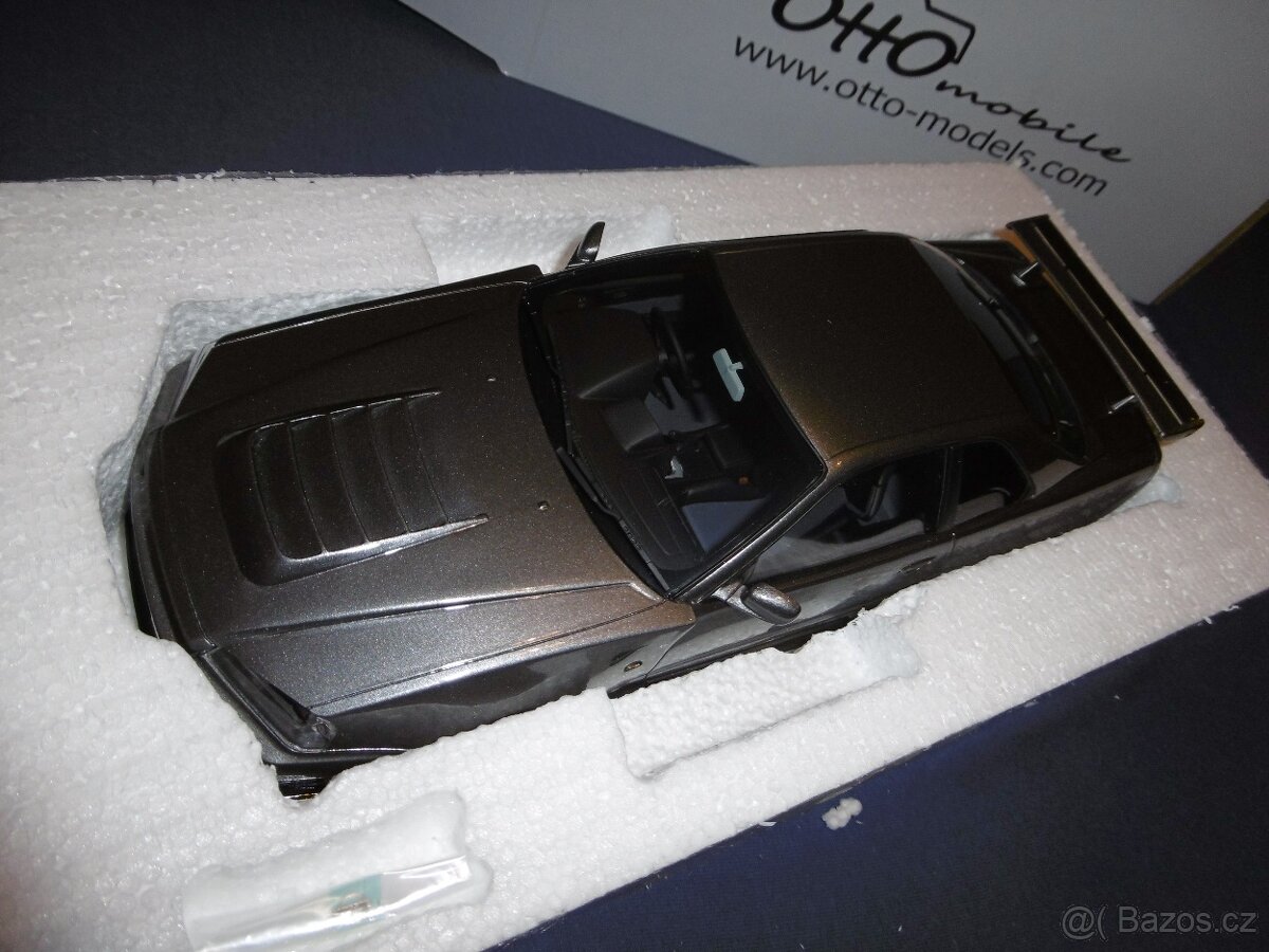 Prodám Pár Modelů 1:18 - 9