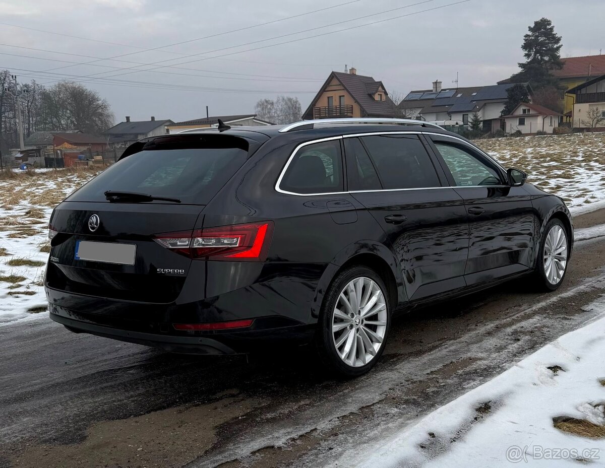 Škoda Superb Combi 2.0 Tdi 110kw STYLE PLUS - 9