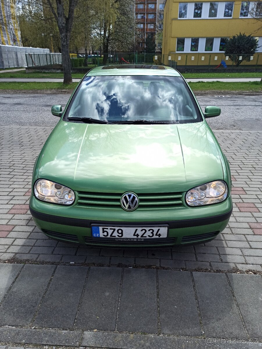 VW GOLF 4 - 9