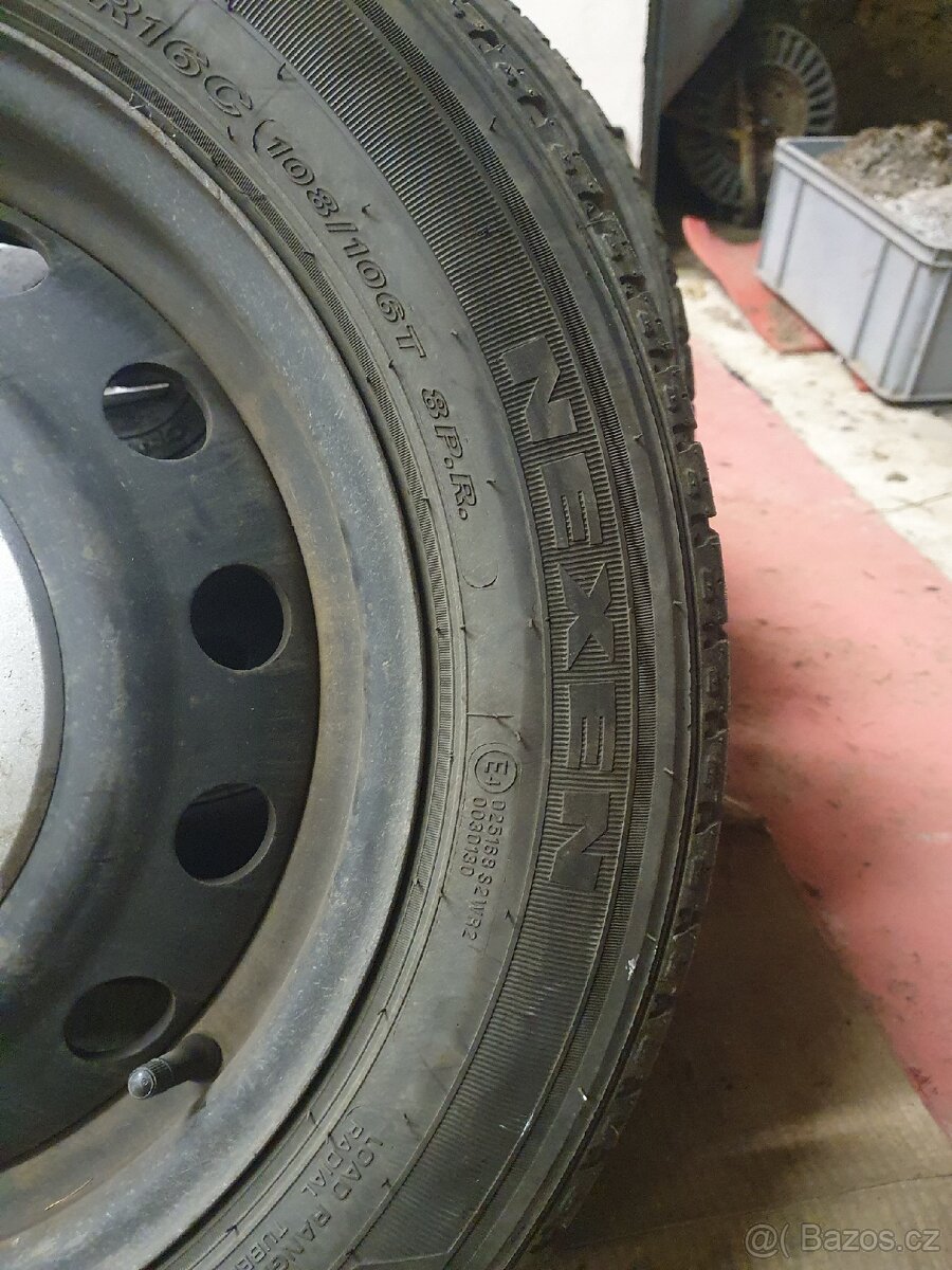 Letní sada: 215/65 R16 C 104/102 T, s disky R16, 5x108 ET42 - 9