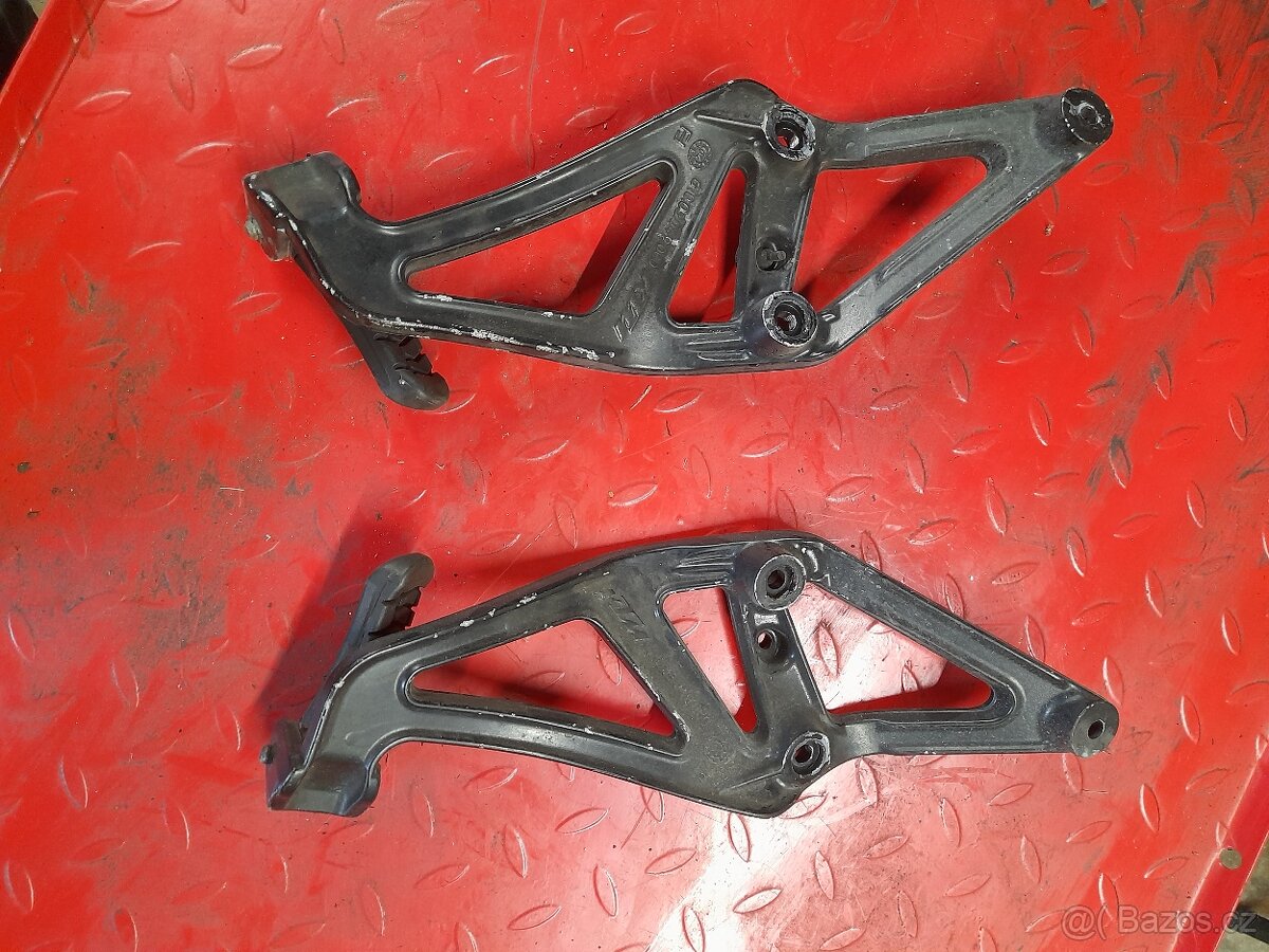 ktm 990 super duke lc8 - 9