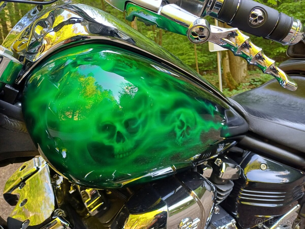 Yamaha raider xv 1900 - 9