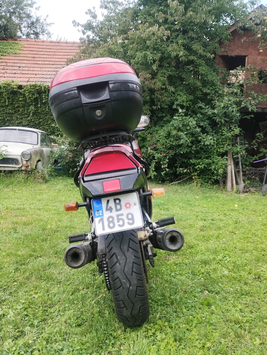 Suzuki GSX 1100F - 9