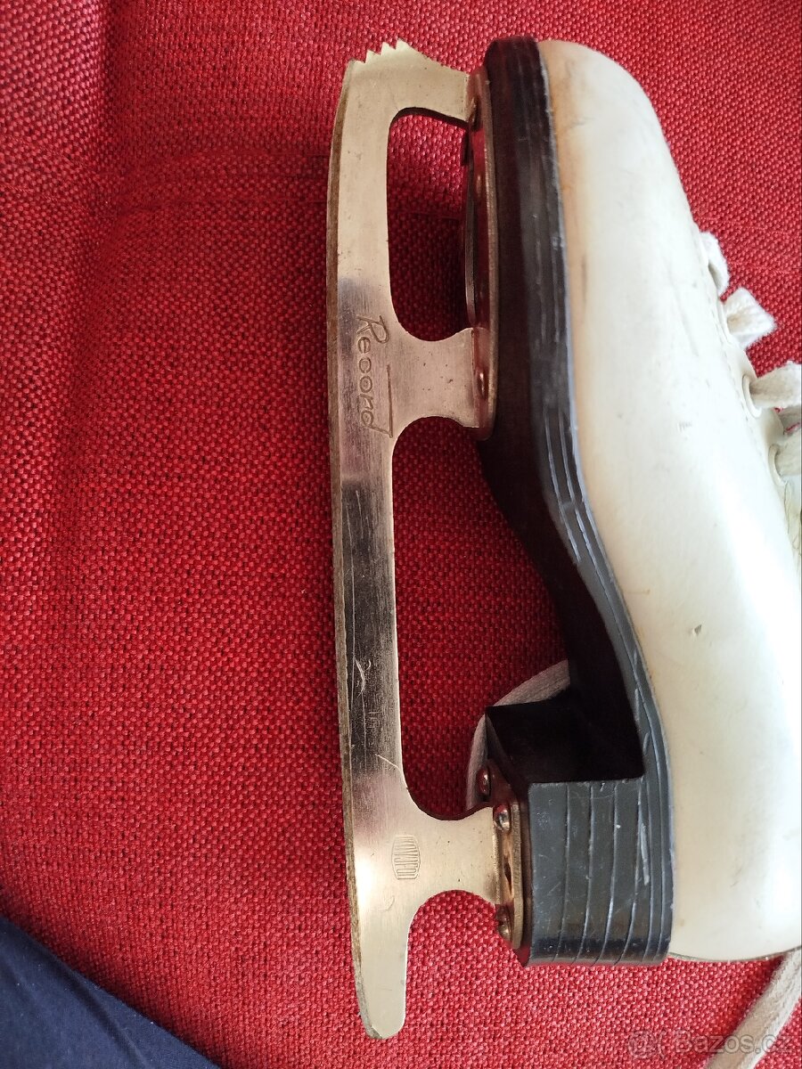 Dívčí brusle 34 - 9