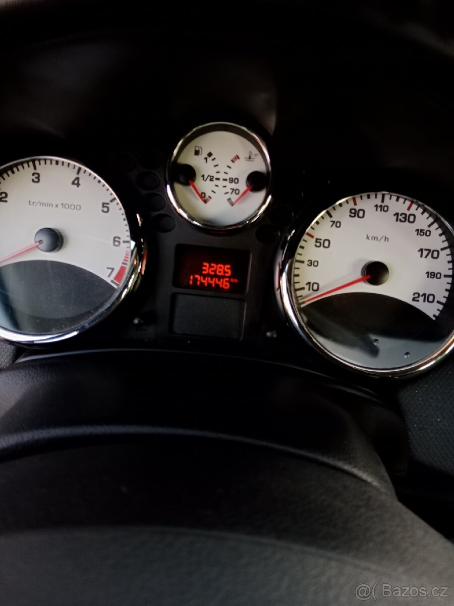 Peugeot 207 - 9