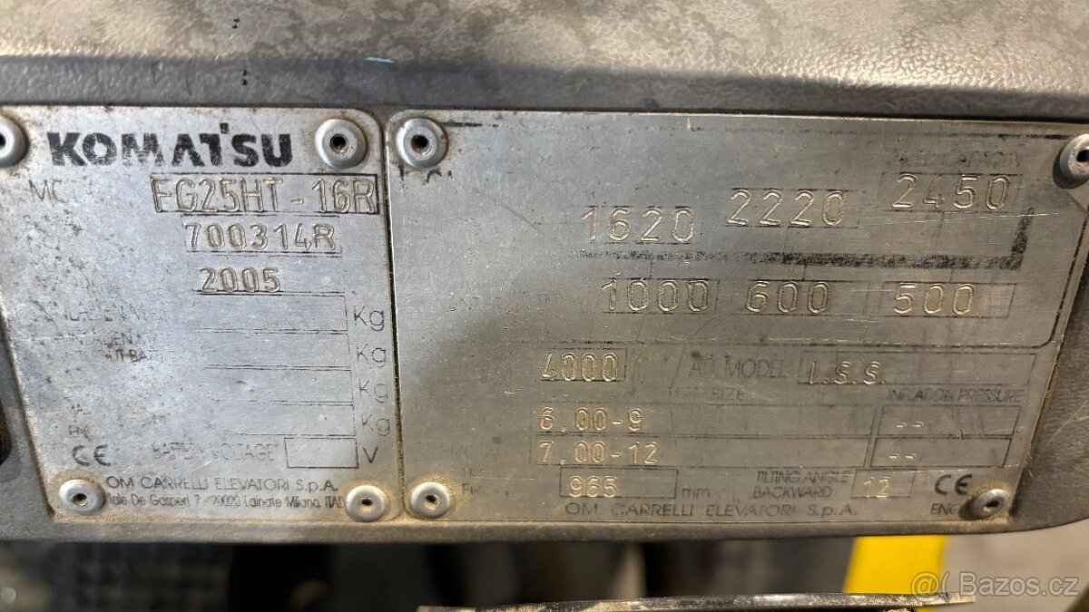 VZV komatsu 2,5 t LPG plná KABINA - 9