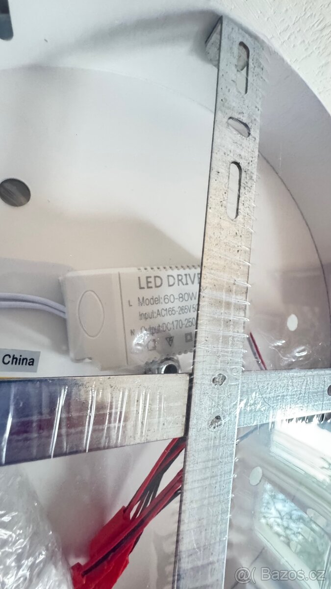 Designové stropní LED svítidlo s motivem okvětních lístků - 9