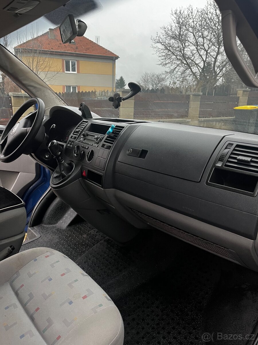 Prodám VW Transportér T5 Schulte 2,5 TDi, - 9