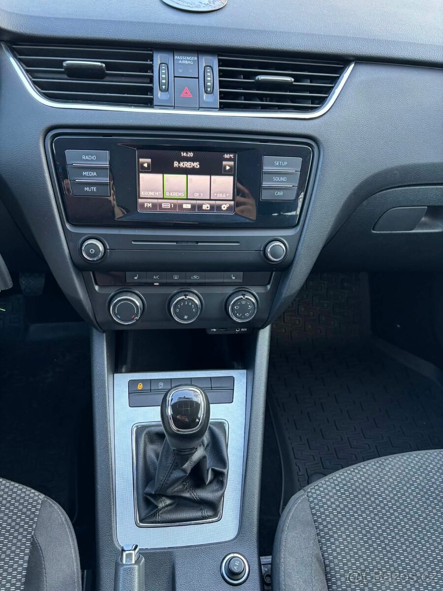 Škoda Octavia Combi 1.6 TDI Ambition - 9