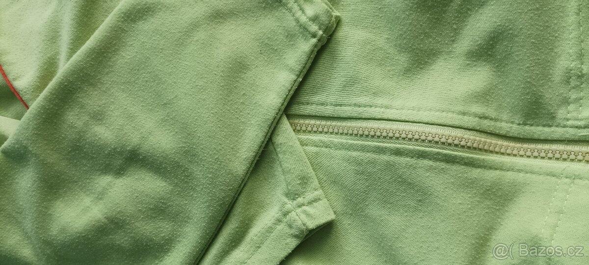 Mikiny pro 8- 9 leté, vel. 134 - 9