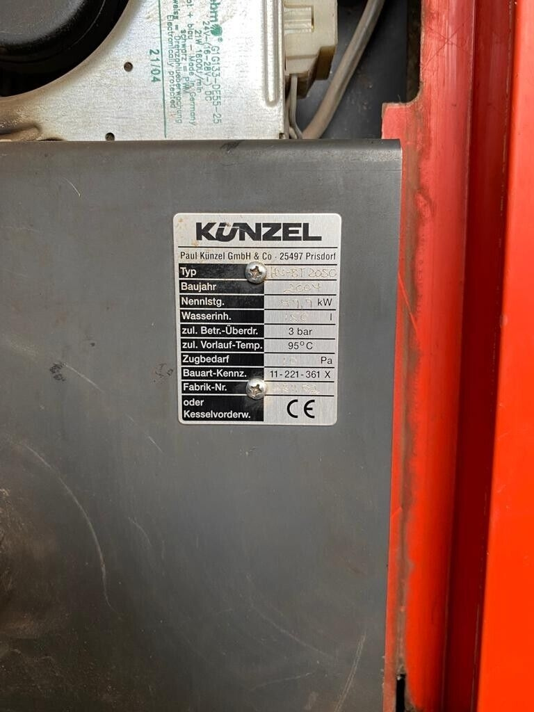 ŠPIČKOVĚ zachovalý zplyňovač dřeva Künzel 40 kW s vyrovnávac - 9