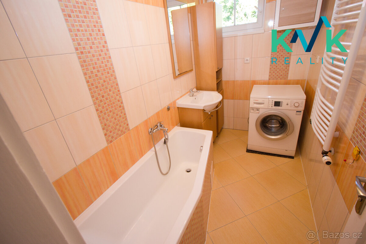 Prodej bytu, 4+1, po rekonstrukci, 125 m2, Ostrov - 9