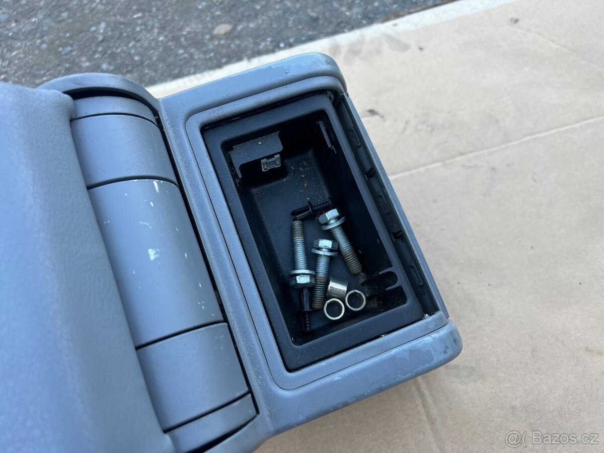 BMW 3er E46 loketní opěrka GRAU + nápojový set - 9