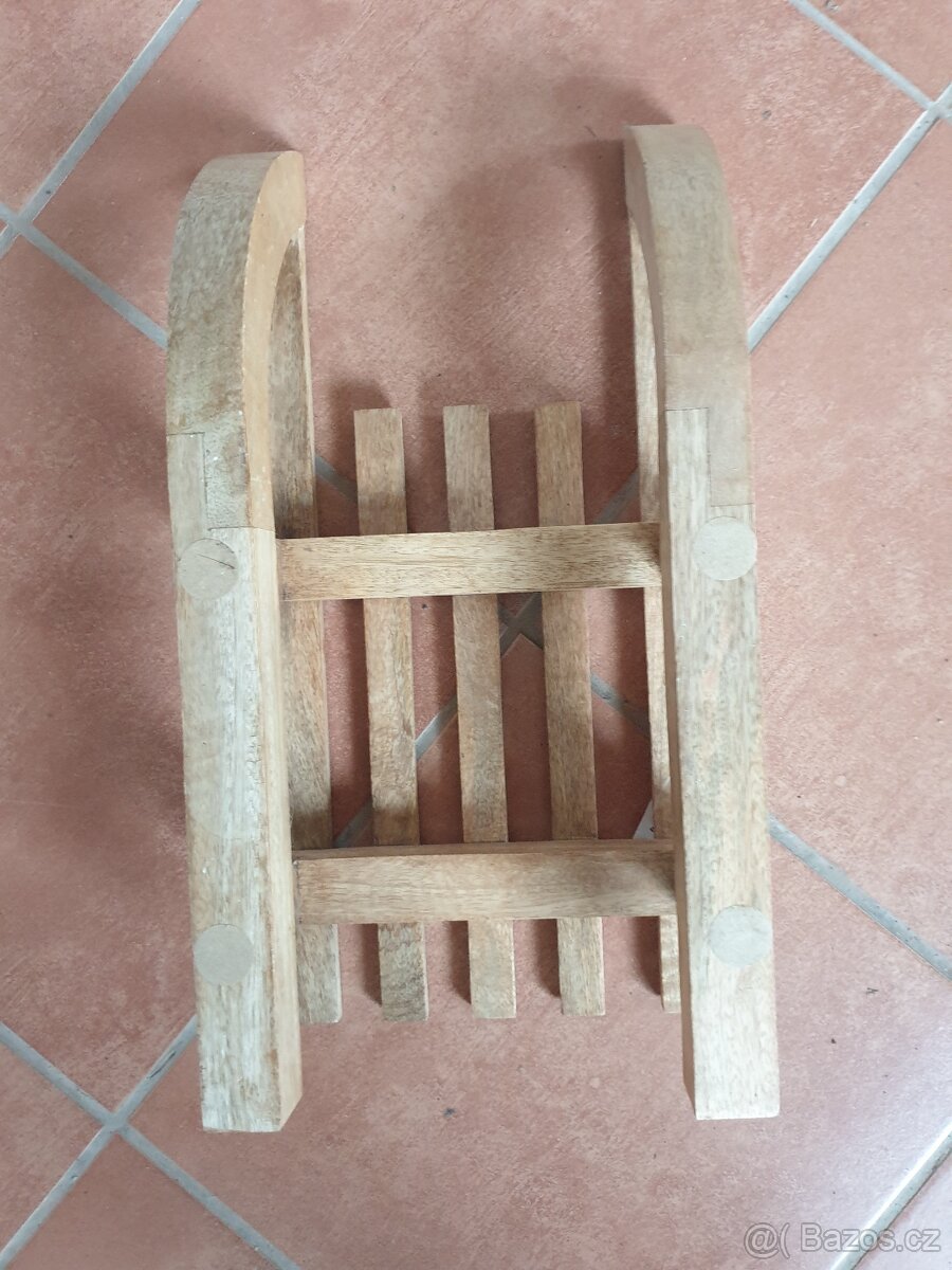 Zcela nové různé dekorace - 9