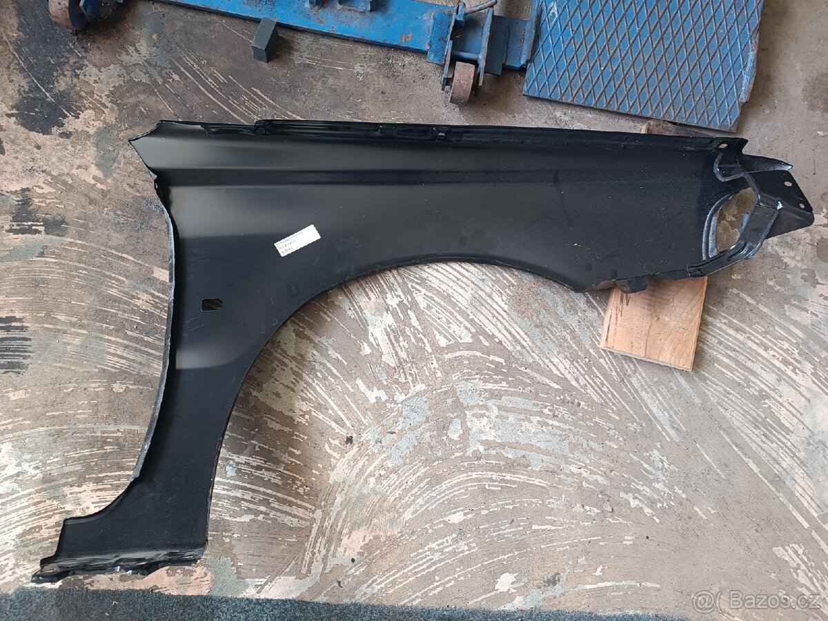 Blatník Volvo V40 a S40 do r.v.2000 - 9