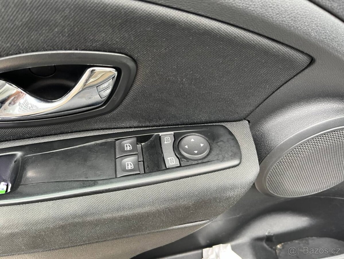 Renault Megane 1.6i - 9