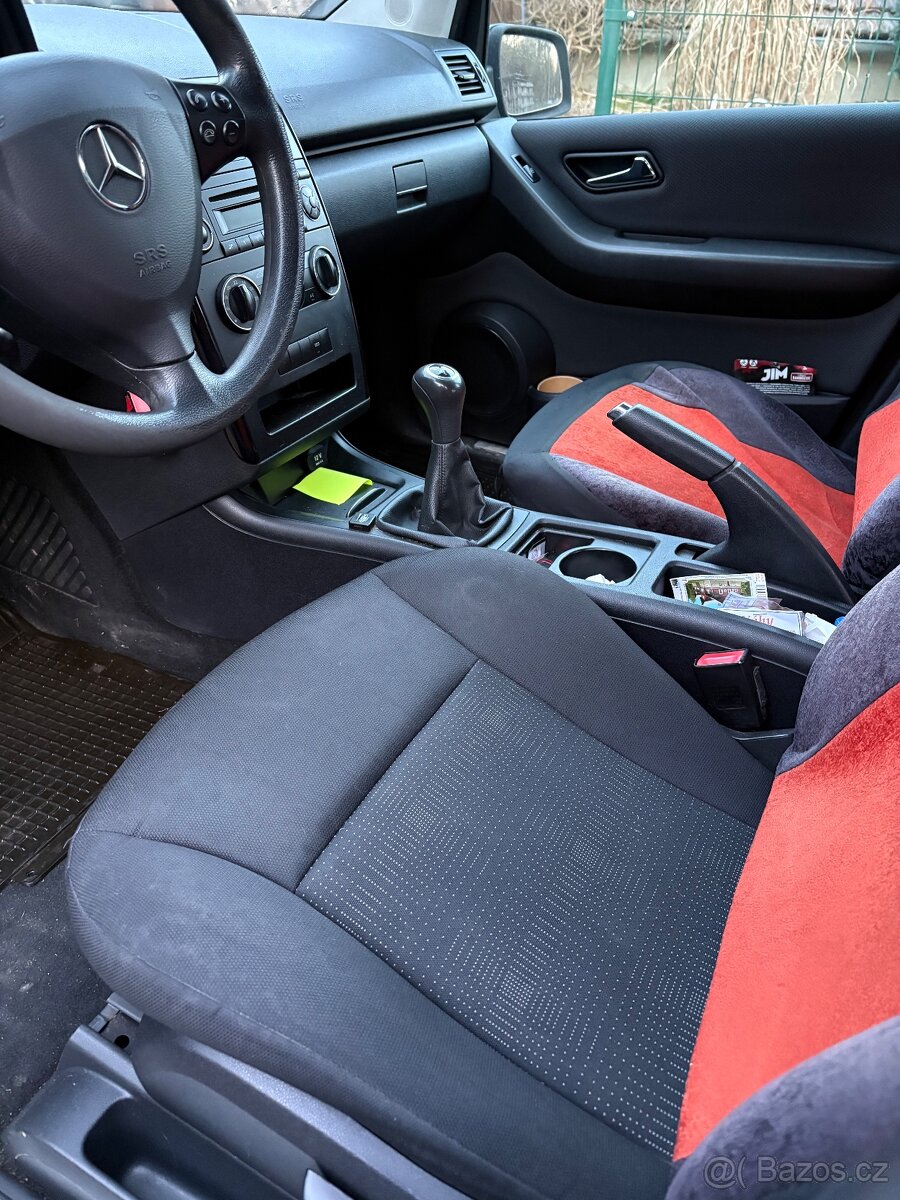 Mercedes-Benz A160 - 9