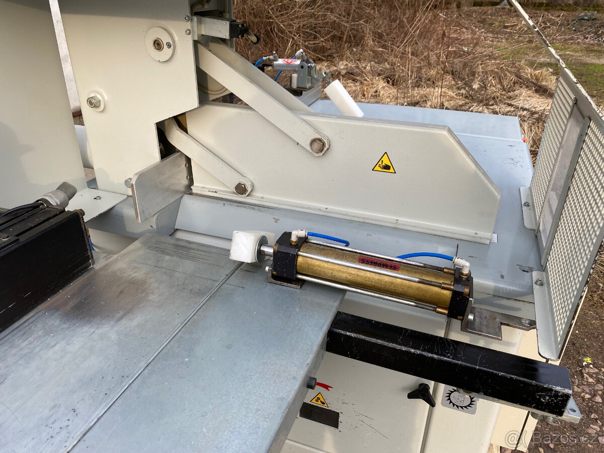 Příčná pila STROMAB TR600 - 9