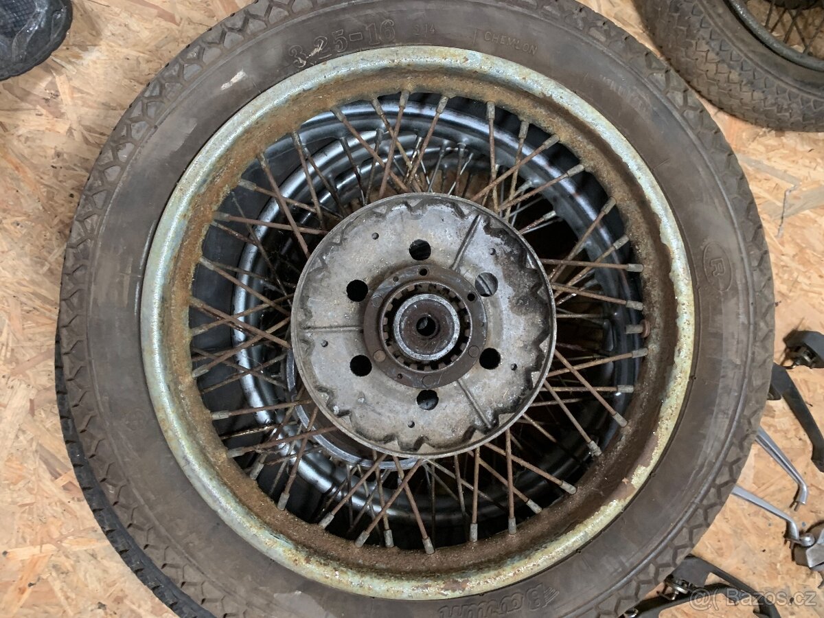 1. Kolo Jawa/čz 3,25 16 - 9