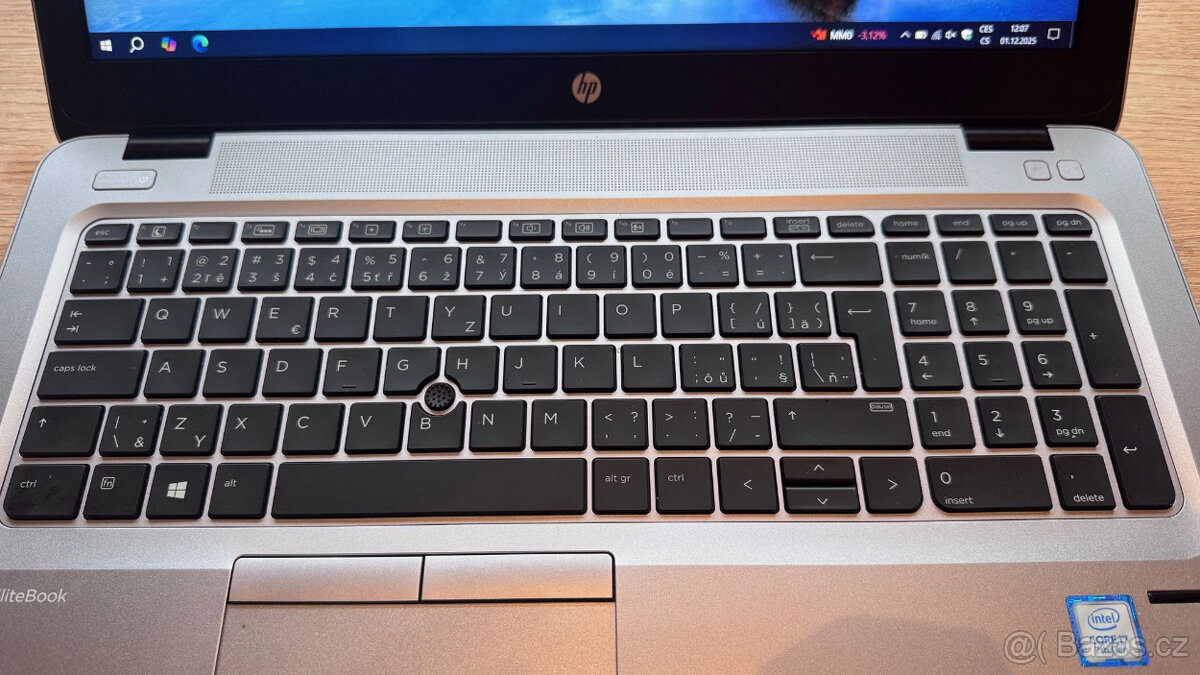 HP Elitebook 850 - 9