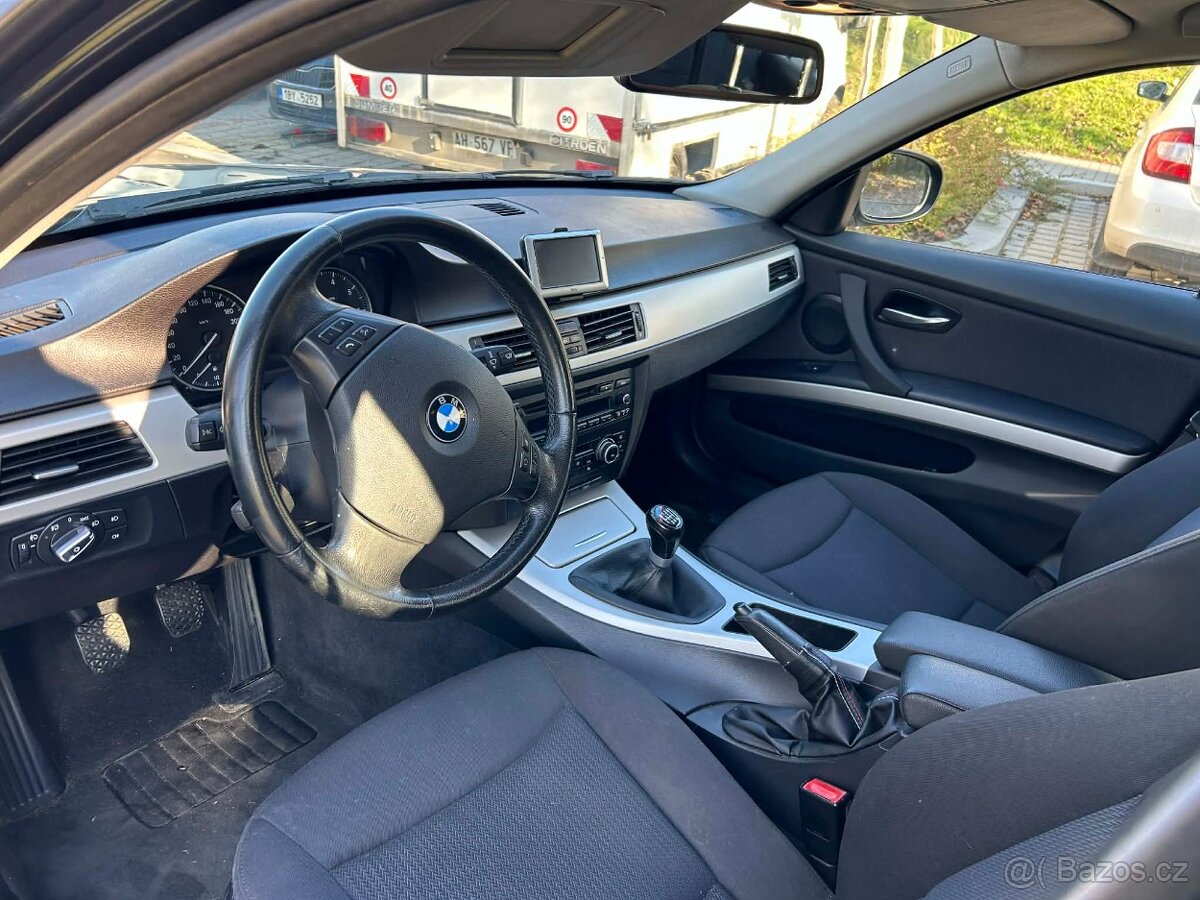 2010 BMW E91 318i LCI 105kw facelift, bez koroze - 9