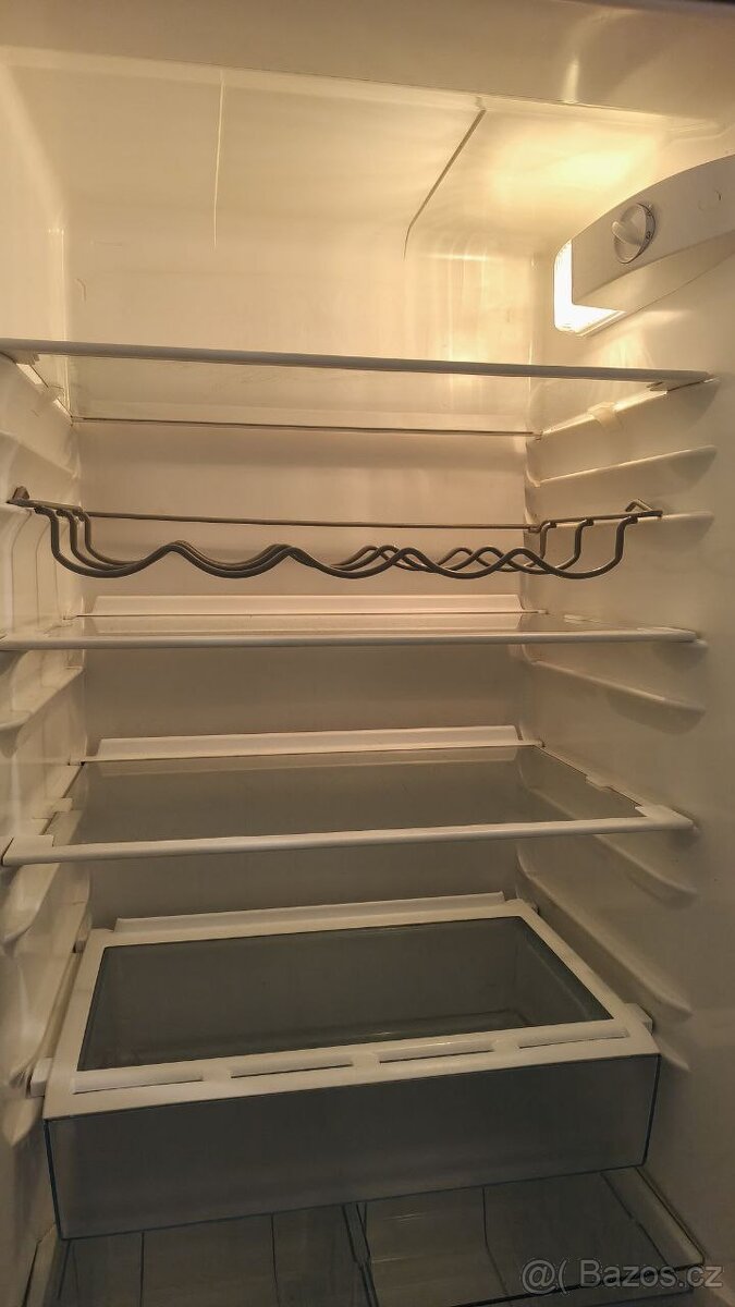 Velkokapacitní lednice Electrolux - 9