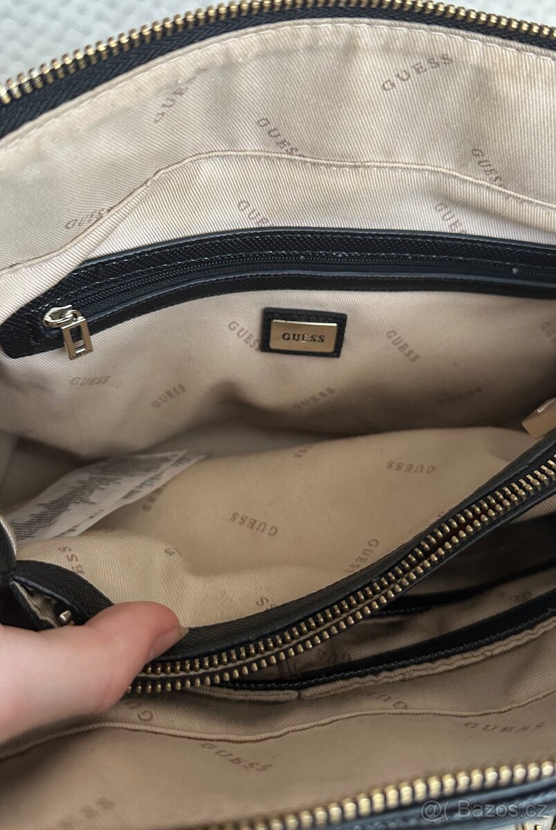 Guess Cordelia - černá kabelka - 9