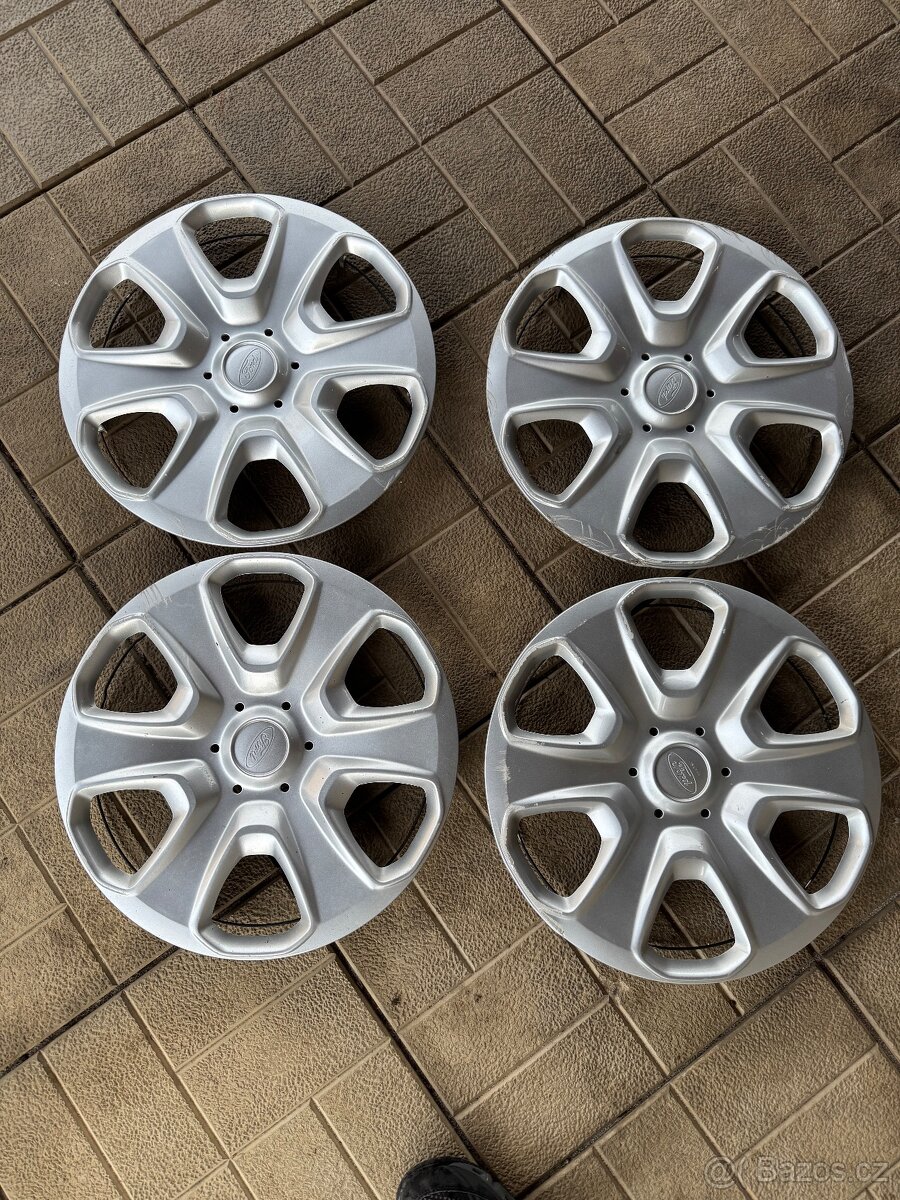 Zimní 4x108 Courier Fiesta B-max - 9