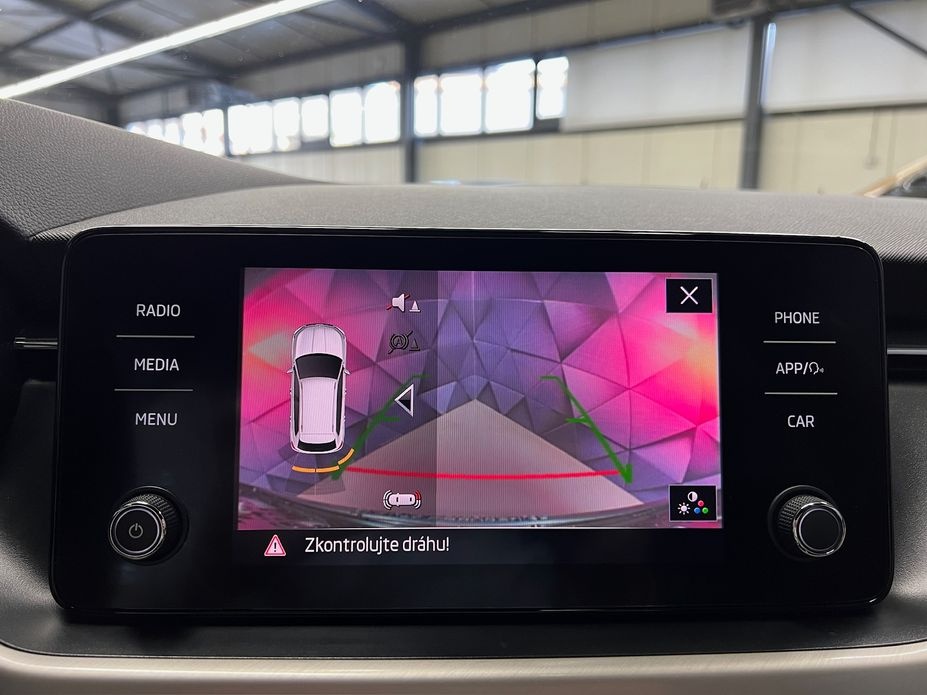 Škoda Kamiq 1.5 TSI M/T STYLE, KEYLESS, KAMERA, DPH - 9