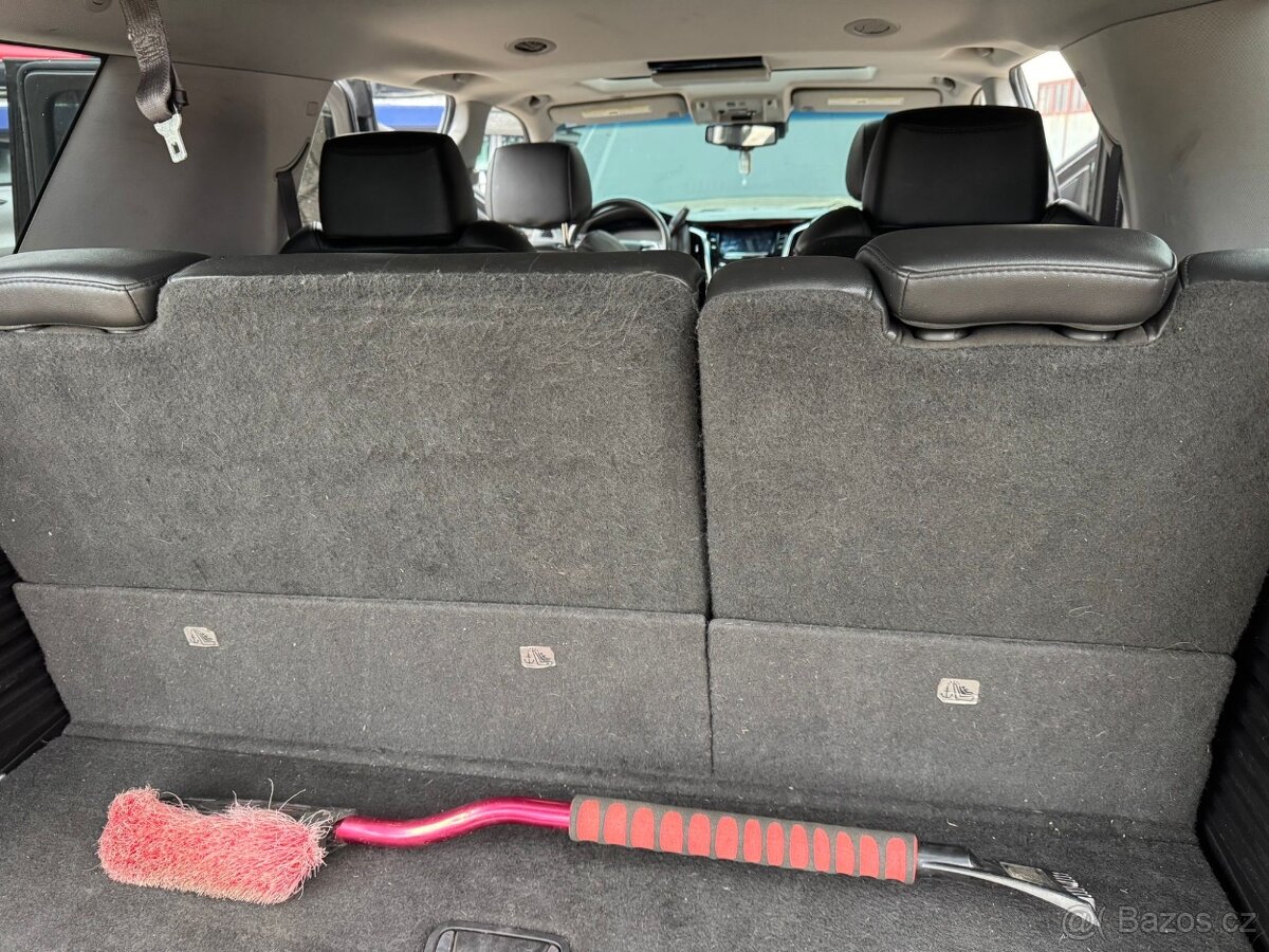 Cadillac Escalade - 9